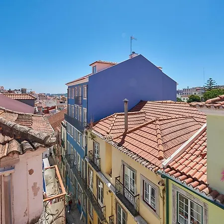 Апартаменты Cozy In Historic Center With Terrace Лиссабон