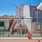Cozy In Historic Center With Terrace Apartamento Lisboa